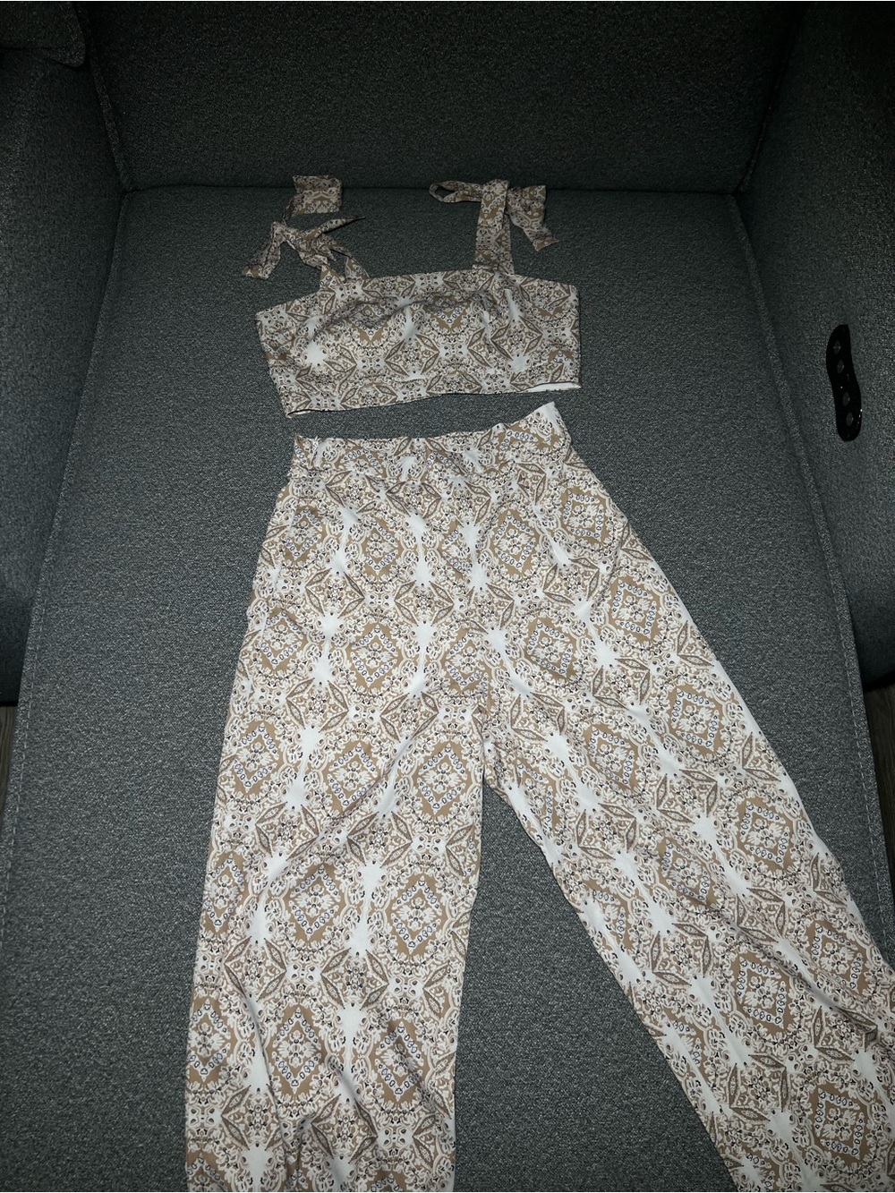 SHEIN Beige Paisley Print Wide-Leg Jumpsuit Set